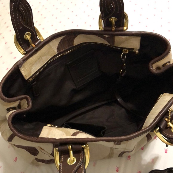 Coach purse - Picture 4 of 4